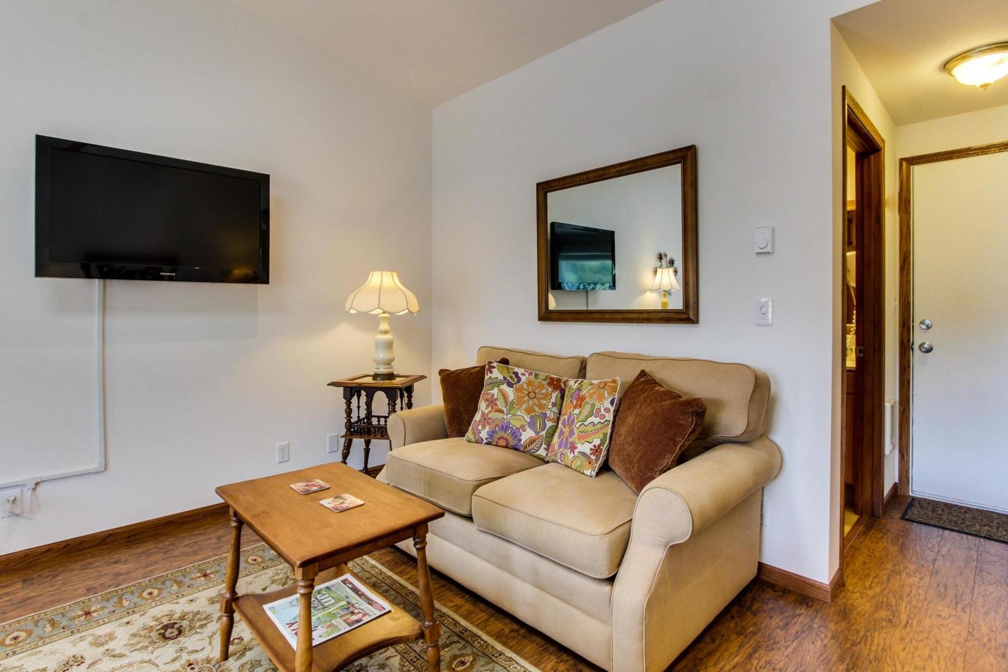 Ocean Cove Inn Yachats Bilik gambar