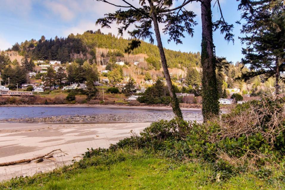 Ocean Cove Inn Yachats Luaran gambar